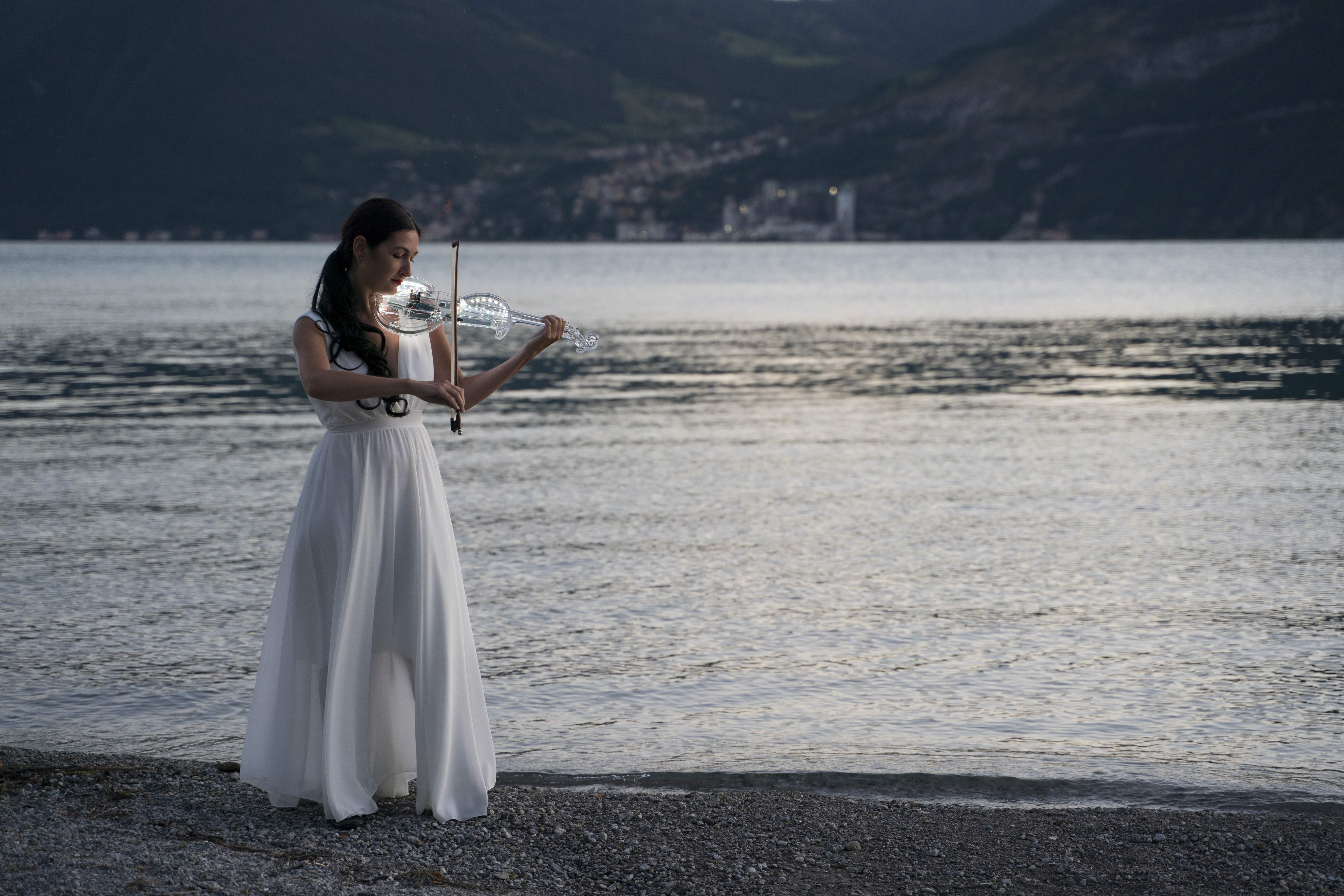 VIOLINISTA, VIOLINO ELETTRICO PER EVENTI E MATRIMONI